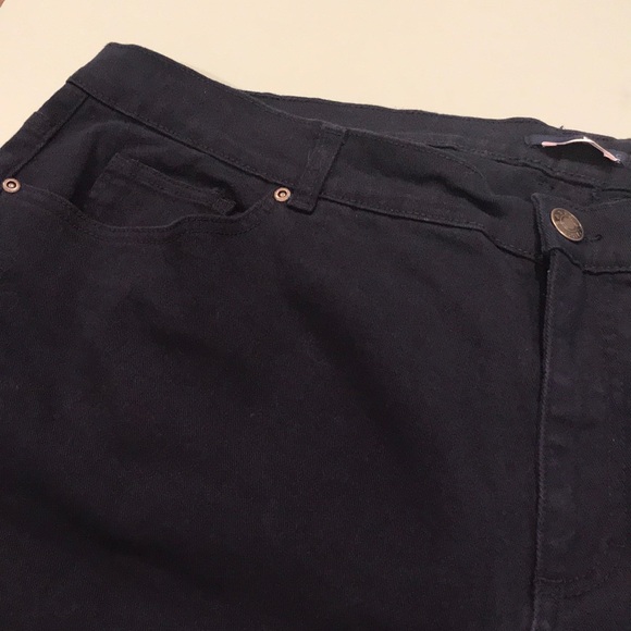 Basic Editions Classic Fit Jeans - Picture 5 of 7
